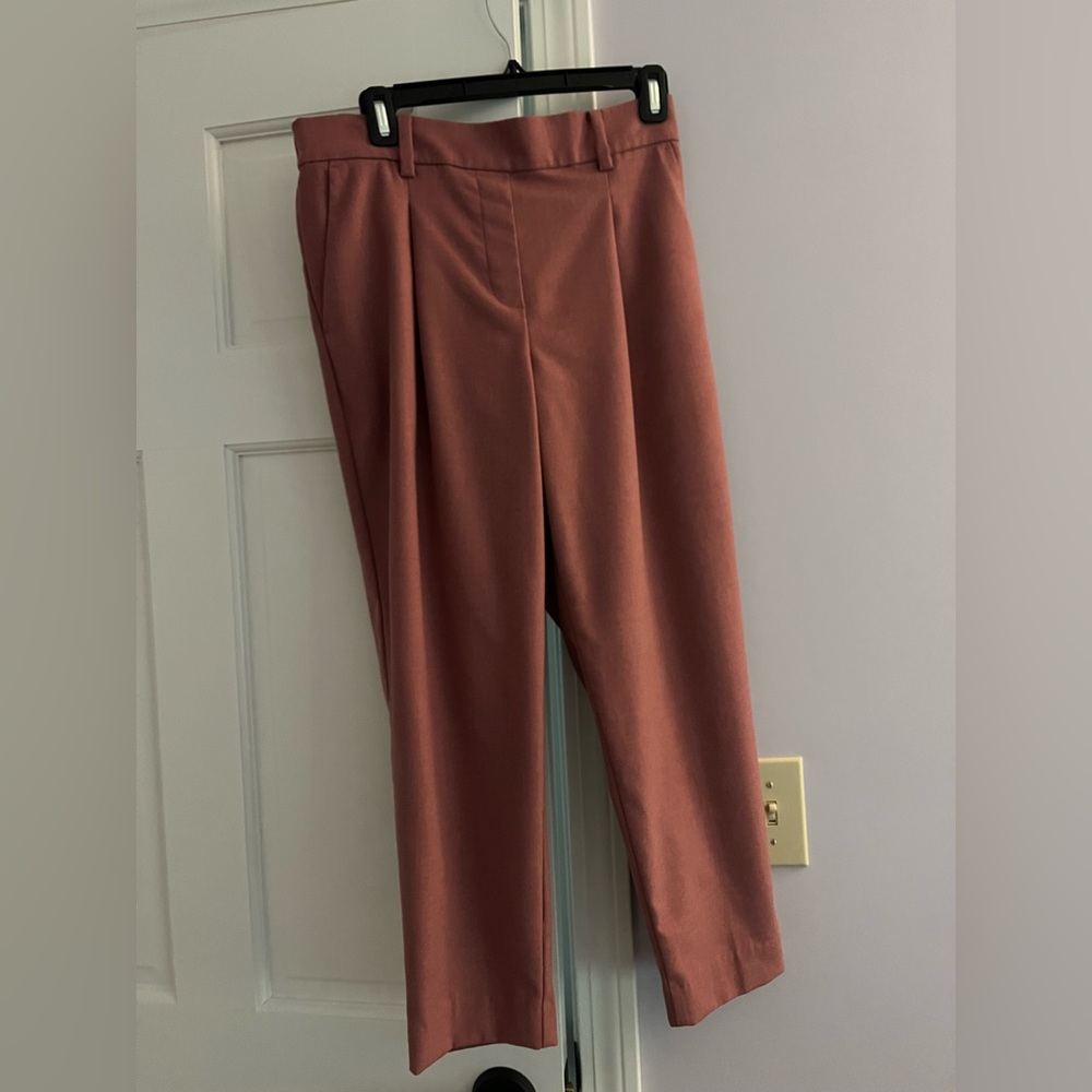 LOFT M petite cropped pants in dusty rose color